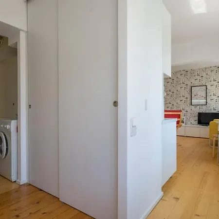 Is Where The Heart Is ~ 1-bdr Charm Apartment *